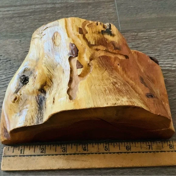 Natural wood handmaiden box